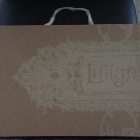 Burgundy boots - Picture 4 of 5